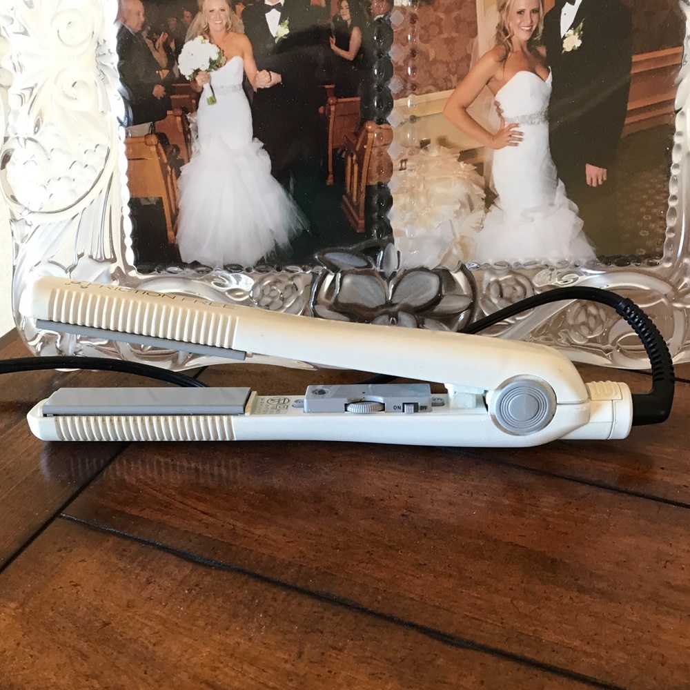 Friction Free hair straightener